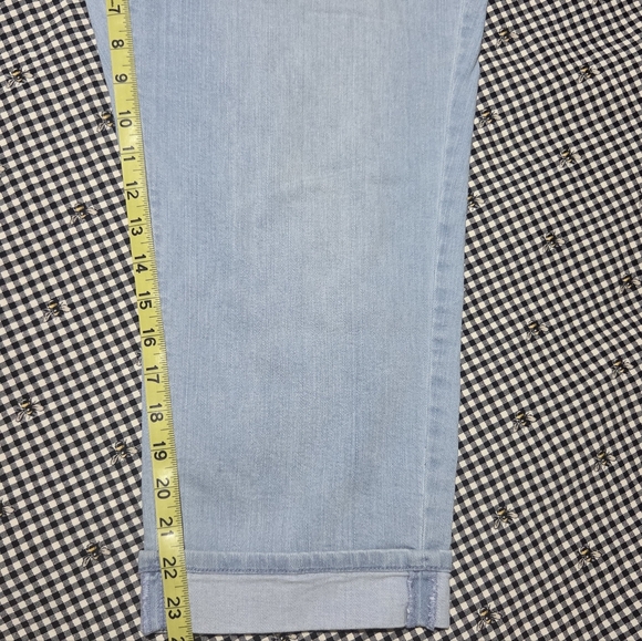 J. Jill Authentic Fit Cropped Jeans - Picture 15 of 15